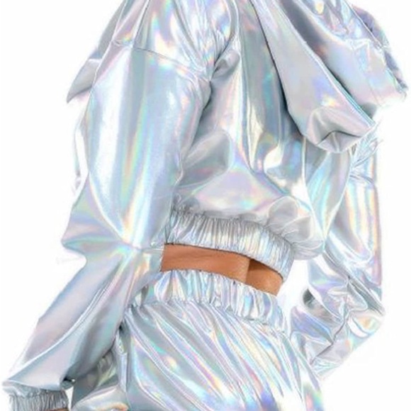 Iridescent metallic laser silver cropped Hoodie NWOT Q - Picture 6 of 7
